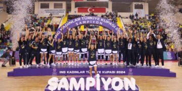 Kadınlar Türkiye Kupası’nda şampiyon Fenerbahçe Alagöz Holding!