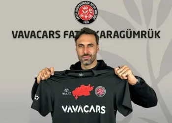 Karagümrük, İtalyan kaleci Salvatore Sirigu'yu transfer etti! Karagümrük, İtalyan kaleci Salvatore Sirigu’yu transfer etti!