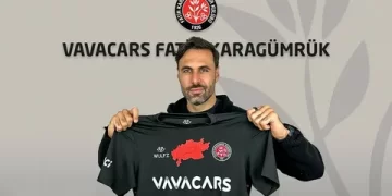 Karagümrük, İtalyan kaleci Salvatore Sirigu’yu transfer etti!