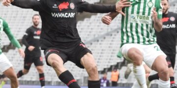 Karagümrük, kupada Kırklarelispor’u 2 golle geçti!
