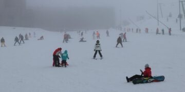 Kartalkaya’da kayak pistleri ile dolup taştı