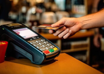 Kartlı ödemeler neredeyse 1 trilyon liraya ulaştı