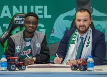 Konyaspor, Emmanuel Boateng ile sözleşme imzaladı!