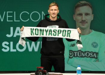 Konyaspor, kaleci Jakup Slowik’i duyurdu!