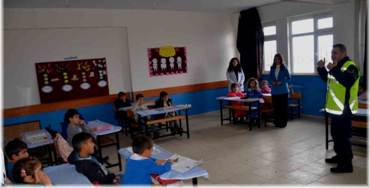 mus bulanik ta jandarmadan ogrencilere trafik egitimi habermeydan e1704388691985