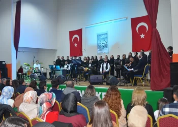 Muş Bulanık’ta Öğretmenlerden Türk Halk Müziği konseri!