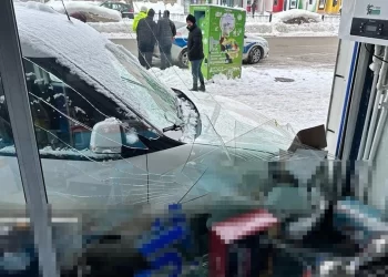 Muş İstasyon caddesinde korkutan kaza!