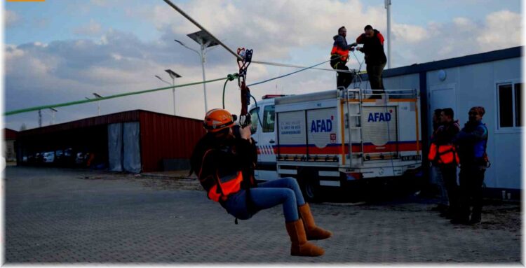 Muş'ta gönüllülere AFAD'dan arama kurtarma eğitimi! mus ta gonullulere afad dan arama kurtarma egitimi habermeydan e1705327353766