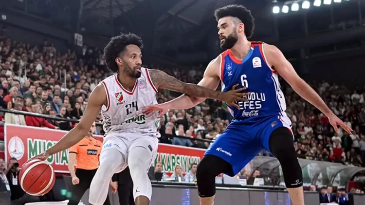 pinar karsiyaka evinde anadolu efes i arkli gecti habermeydan