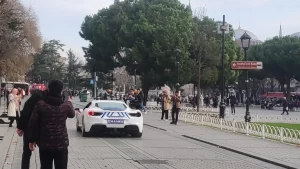 polisler sultanahmeti yaris pistine cevirdi habermeydan