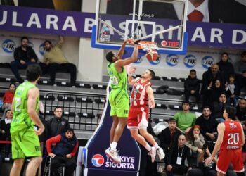 Reeder Samsunspor, TOFAŞ'ı son topta yıktı! Reeder Samsunspor, TOFAŞ’ı son topta yıktı!