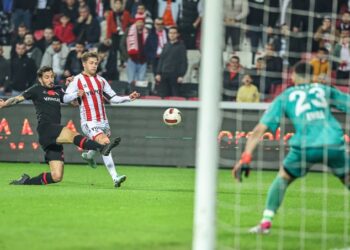 Samsunspor, evinde tek golle kazandı!