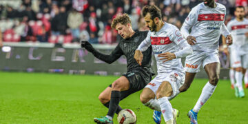 Samsunspor, ilk yarıda işi bitirdi!