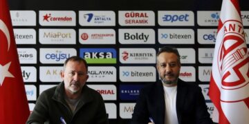 Sergen Yalçın Antalyaspor’a imzayı attı!