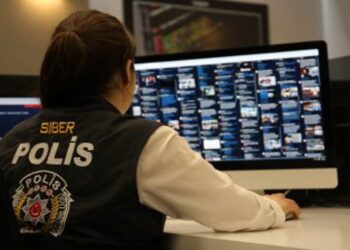 Sibergöz-15 operasyonuyla dolandırıcılar durduruldu! 51 şüpheli tutuklandı Sibergöz-15 operasyonuyla dolandırıcılar durduruldu! 51 şüpheli tutuklandı