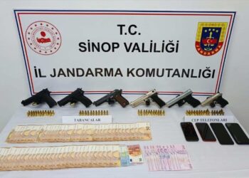 Sinop’ta silah kaçakçılığı operasyonunda 5 zanlı yakalandı!