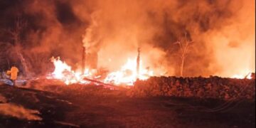 Sinop’ta yangın faciası, 5 ev yandı 2 kişi hayatını kaybetti!