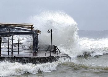 Sinop Valiliği’nden fırtına uyarısı!