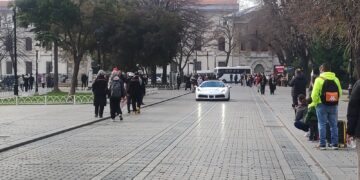 Sultanahmet, polisler tarafından yarış pistine çevrildi