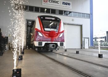 Sürücüsüz metro İstanbul’da! Ulaşım süresini 30 dakikaya indiriyor