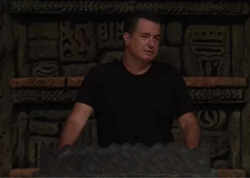 Acun Ilıcalı, acil bir şekilde Ada Konseyi’ni topladı ve Survivor’da heyecan verici bir yeni dönemi müjdeledi!