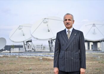 Bakan Uraloğlu: AFAD araçlarına uydu terminali kuruldu