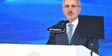 Bakan Uraloğlu paylaştı: Gayrettepe-Kağıthane Metro Hattı açıldı!