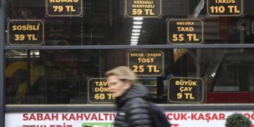 Lokanta ve kafelerde yeni uygulamaya başlandı