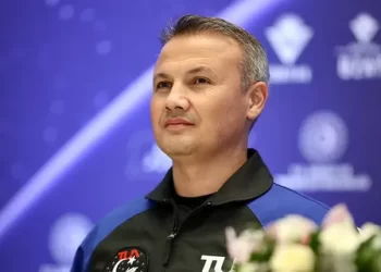 Cumhurbaşkanı Erdoğan, Alper Gezeravcı ile telefonda görüştü