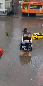 Antalyada yogun sel 5 ilcede egitime 1 gun ara verildi1 habermeydan