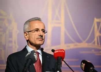 Bakan Uraloğlu açıkladı! Boğazlardan geçen gemi sayısında artış yaşandı