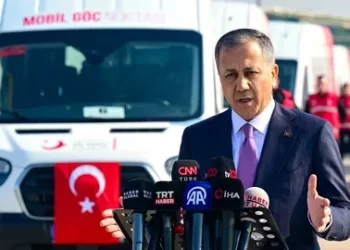 Bakan Yerlikaya: Bugün itibarıyla 30 büyükşehrimizde 162 Mobil Göç Noktası aracına sahibiz