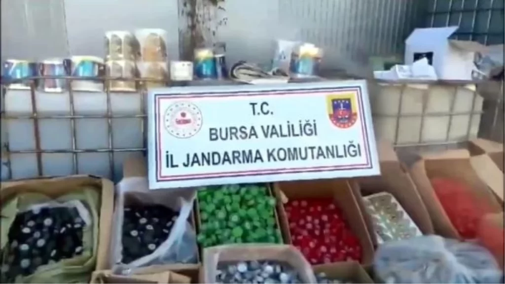 Bursada 35 bin litre kacak madeni yag ele gecirildi habermeydan