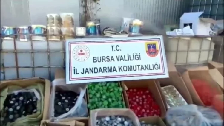 Bursada 35 bin litre kacak madeni yag ele gecirildi habermeydan