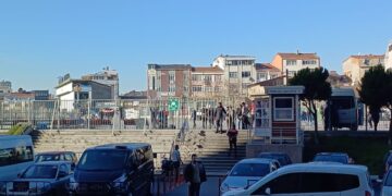 Çağlayan Adliyesi’nde polis noktasına silahlı saldırı!