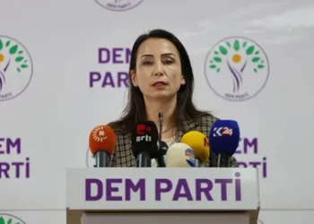 DEM Parti İstanbul’da aday çıkarma kararı aldı