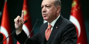 Erdoğan: Gençlerimize büyük ve güçlü Türkiye’yi teslim edene kadar mücadeleyi sürdüreceğiz