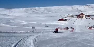 JAK timleri Bingöl’de kayakseverlerin güvenliği için görev başında