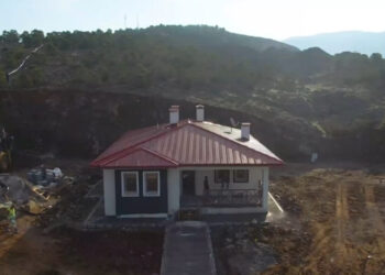 Bakan Özhaseki: Şehit Özdemir’in depremzede ailesi için yapılan ev bu hafta teslim edilecek