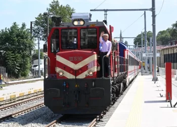 Bakan Uraloğlu müjdeyi verdi: Sirkeci-Kazlıçeşme yeni nesil ulaşım projesi açılıyor