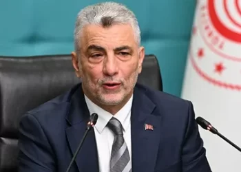 Bakan Bolat Türk Eximbank için sermaye artırım kararını değerlendirdi