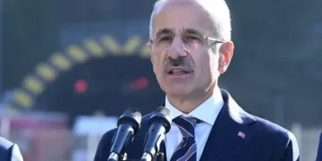 Bakan Uraloğlu: Vize şehir geçişini 12 dakikadan 3 dakikaya indirdik