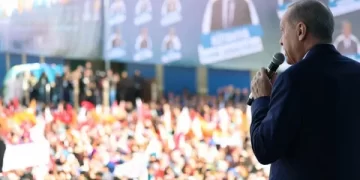 Erdoğan: Yaptığımız her işin hesabını 85 milyonun tamamına vermekle mükellefiz