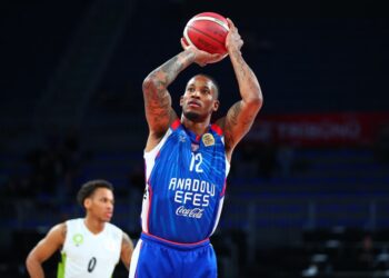 Anadolu Efes, kupada Manisa BBSK’yi eledi!