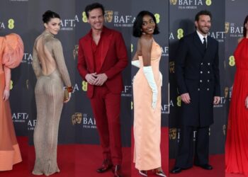 BAFTA Ödülleri’nde zarafet yarışı: Kırmızı halıda büyüleyici görüntüler