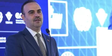 Bakan Kacır: Türkiye, yatırımcılar için karlı ve güvenilir bir adrestir