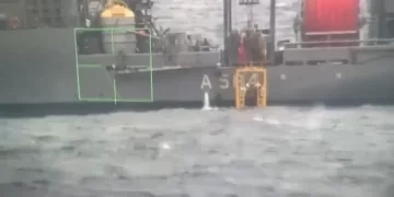 Dalgıçlar, Marmara Denizi’nde batan geminin enkazını görüntüledi