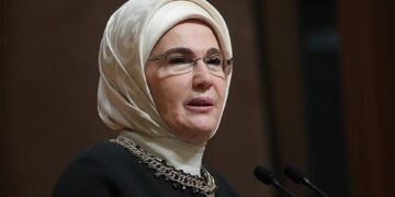 Emine Erdoğan’dan Berat Kandili mesajı