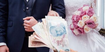 Yarından itibaren evlilik kredisi başvuruları alınmaya başlıyor