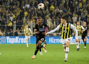Fenerbahçe, evinde Alanyaspor’a takıldı!